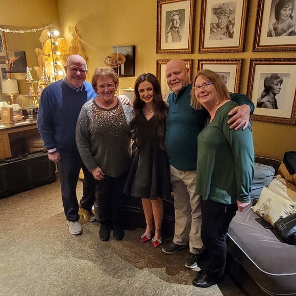 Meet your Posher, Deborah - Picture 5 of 7